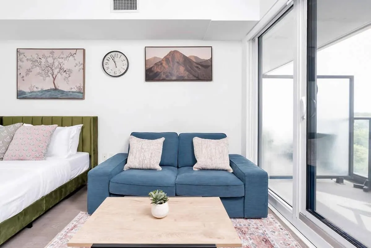 Studio Condo Near City Centre Toronto